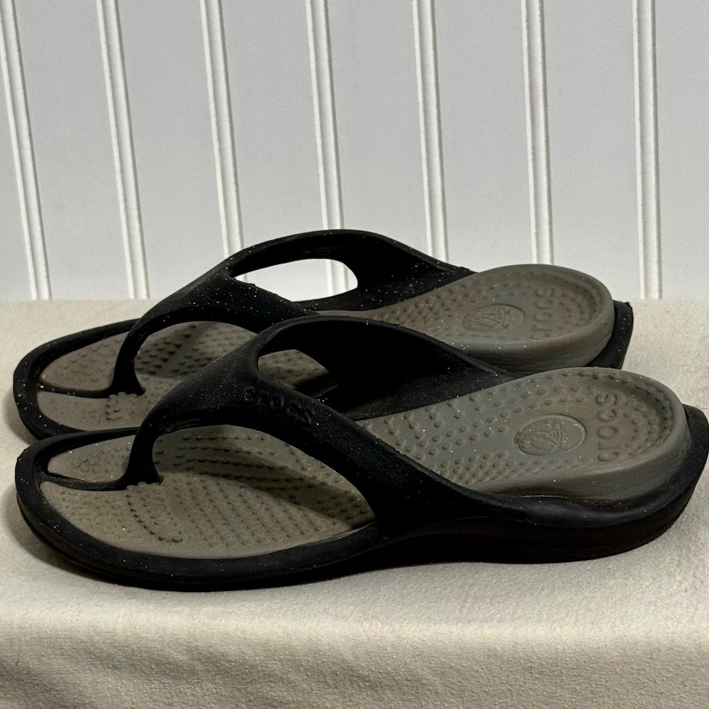 Crocs Athena Flip Flops Black Charcoal Grey Sporty Thong Sandals Mens 5 Womens 7
